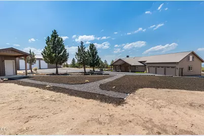 13601 SW Harrison Way, Powell Butte, OR 97753 - Photo 9