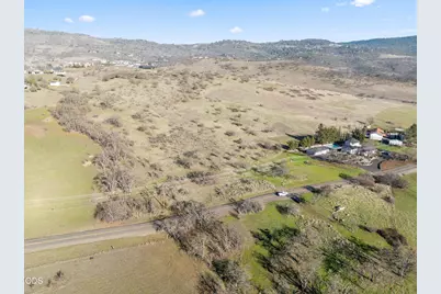 Cherry Lane #TL2200, Medford, OR 97504 - Photo 1