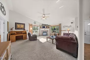 2142 NW Nickernut Ave, Redmond, OR 97756 - Photo 5