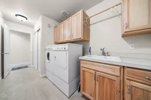2142 NW Nickernut Ave, Redmond, OR 97756 - Photo 27