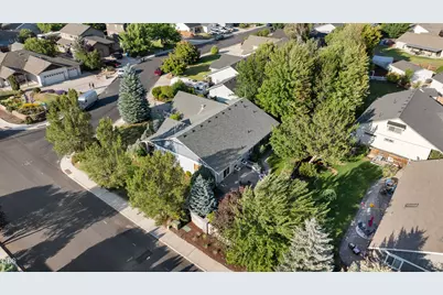 2142 NW Nickernut Avenue, Redmond, OR 97756 - Photo 49