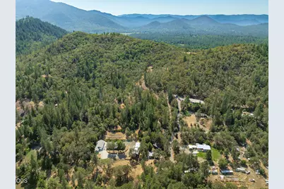 800 Homewood Road, Grants Pass, OR 97527 - Photo 19