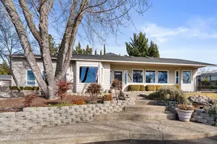 4935 Cherry Ln, Medford, OR 97504 - Photo 53