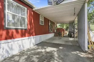 321 Clay St, Ashland, OR 97520 - Photo 25