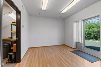 658 W Dutton Road, Eagle Point, OR 97524 - Photo 5