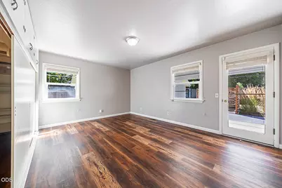 736 NW 3rd Street, Grants Pass, OR 97526 - Photo 15