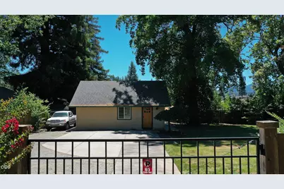 289 E Park Street, Grants Pass, OR 97527 - Photo 41