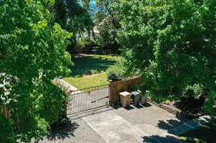 289 E Park St, Grants Pass, OR 97527 - Photo 43