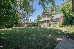289 E Park St, Grants Pass, OR 97527 - Photo 29
