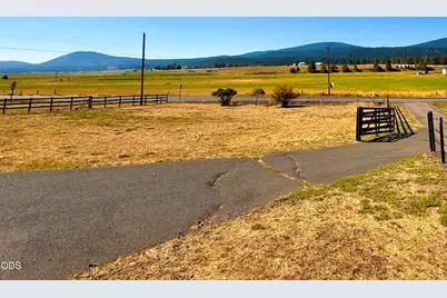 14413 Highway 66, Klamath Falls, OR 97601 - Photo 5