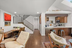39 N Mountain Ave, Ashland, OR 97520 - Photo 5