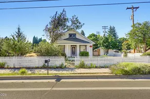 700 N 5th, Jacksonville, OR 97530 - Photo 41