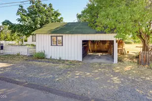 700 N 5th, Jacksonville, OR 97530 - Photo 27
