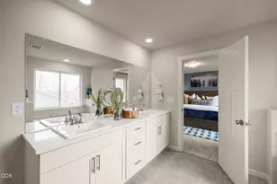20675 NE Town Dr Dr, Bend, OR 97701 - Photo 5