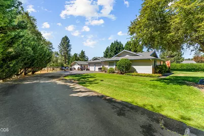 181 Jo Creek Place, Merlin, OR 97532 - Photo 3