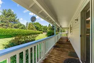 181 Jo Creek Pl, Merlin, OR 97532 - Photo 13