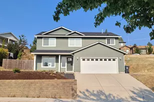 2470 Herrington Way, Medford, OR 97504 - Photo 1