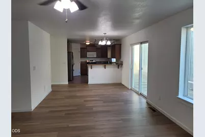 2470 Herrington Way, Medford, OR 97504 - Photo 9