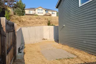 2470 Herrington Way, Medford, OR 97504 - Photo 39