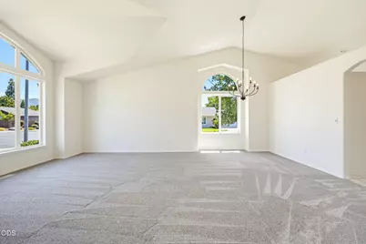 538 SW Leonard Street, Grants Pass, OR 97526 - Photo 5