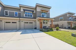 3622 SW Badger Ave, Redmond, OR 97756 - Photo 3