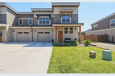 3622 SW Badger Avenue, Redmond, OR 97756 - Photo 1