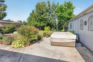 2680 Elliott Ave, Medford, OR 97501 - Photo 13
