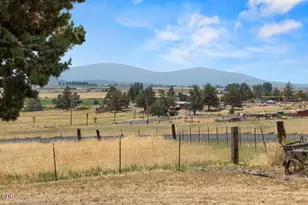 11453 Hill Rd, Klamath Falls, OR 97603 - Photo 43