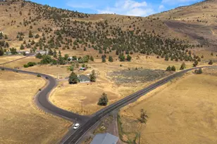 11453 Hill Rd, Klamath Falls, OR 97603 - Photo 71