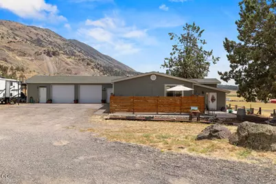 11453 Hill Road, Klamath Falls, OR 97603 - Photo 5