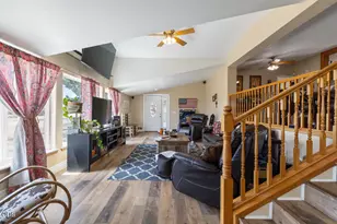 11453 Hill Rd, Klamath Falls, OR 97603 - Photo 11