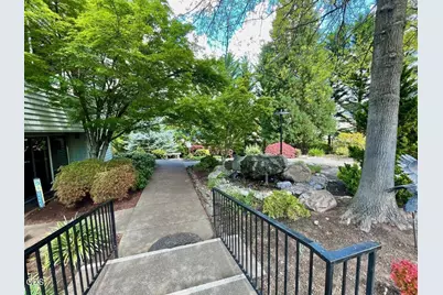2446 Heritage Way, Medford, OR 97504 - Photo 53