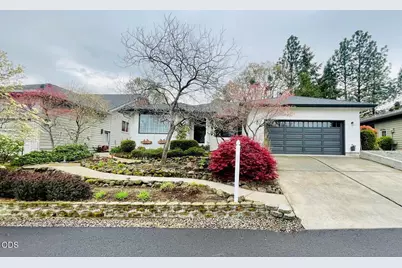 2446 Heritage Way, Medford, OR 97504 - Photo 45