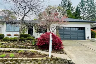 2446 Heritage Way, Medford, OR 97504 - Photo 43