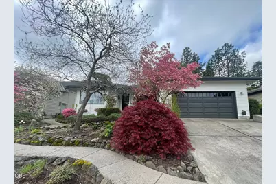 2446 Heritage Way, Medford, OR 97504 - Photo 41