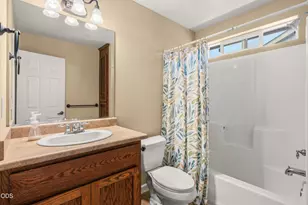 657 Spring Valley Dr, Medford, OR 97501 - Photo 29