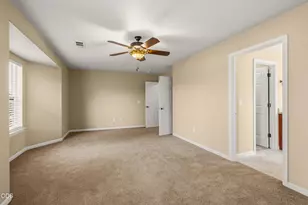 657 Spring Valley Dr, Medford, OR 97501 - Photo 23