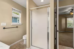 657 Spring Valley Dr, Medford, OR 97501 - Photo 25