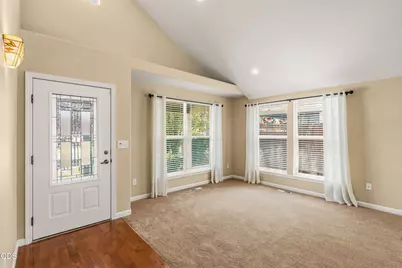 657 Spring Valley Drive, Medford, OR 97501 - Photo 5