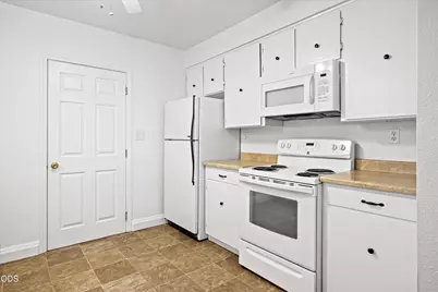 407 W Jackson Street, Medford, OR 97501 - Photo 9