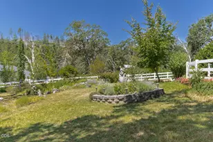 1361 Oxyoke Rd, Grants Pass, OR 97526 - Photo 57