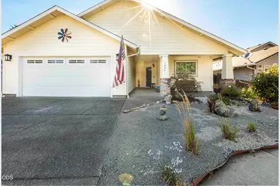 1440 George Tweed Boulevard, Grants Pass, OR 97527 - Photo 1