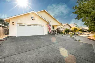1440 George Tweed Blvd, Grants Pass, OR 97527 - Photo 1