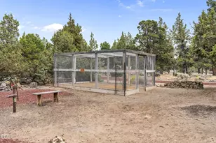 64699 McGrath Rd, Bend, OR 97701 - Photo 33