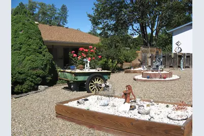 720 Brookside Circle, Rogue River, OR 97537 - Photo 3