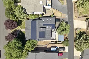 3042 NW Craftsman Dr, Bend, OR 97703 - Photo 65