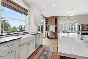 3042 NW Craftsman Dr, Bend, OR 97703 - Photo 9