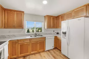 3634 Flint St, Klamath Falls, OR 97601 - Photo 11