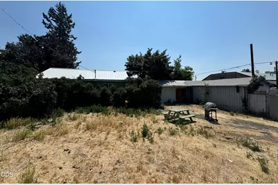 1762 Main Street, Klamath Falls, OR 97601 - Photo 15