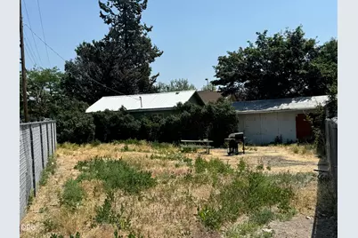 1762 Main Street, Klamath Falls, OR 97601 - Photo 19
